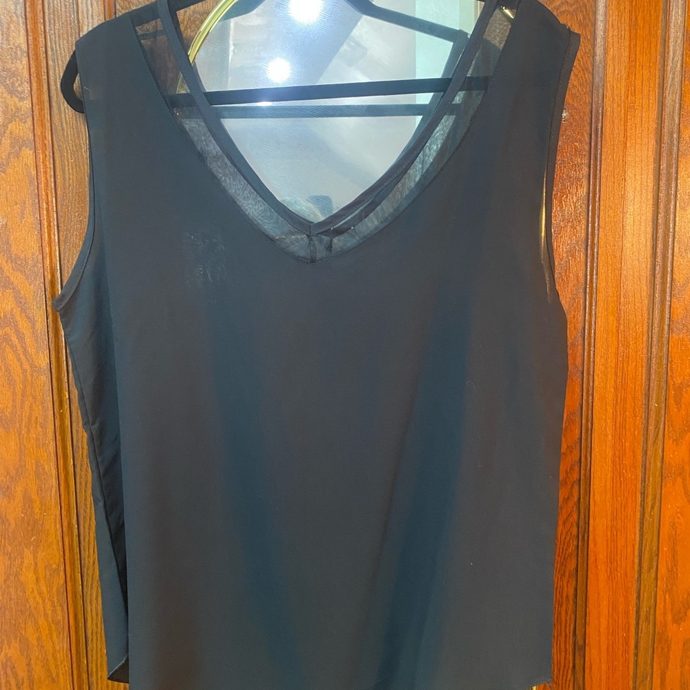 Black Tank Top with V-Neckline XXL